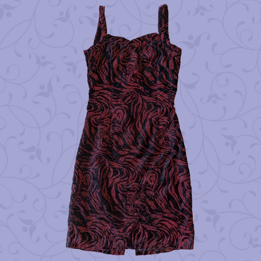 Stylish Black and Red Patterned Dress Set